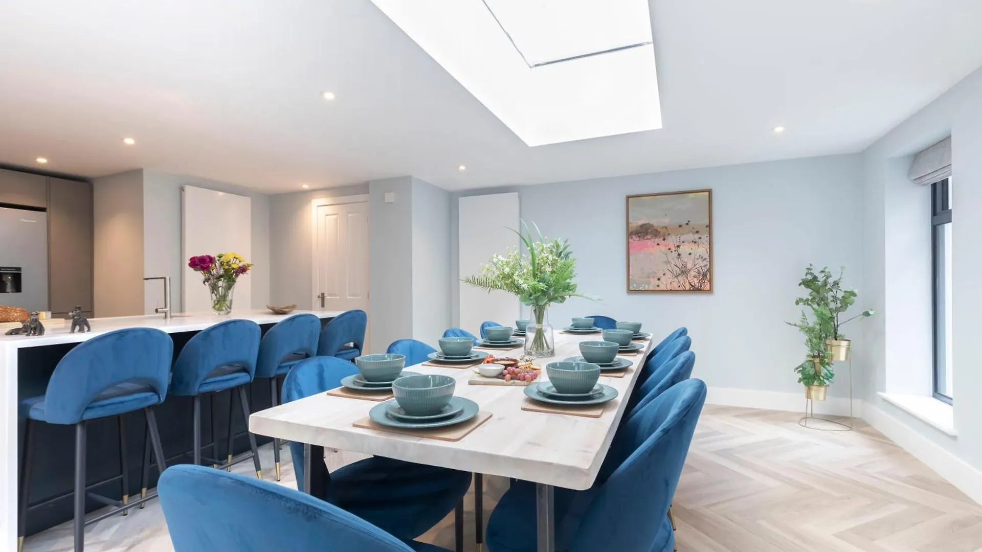 Holiday home Stylish 5 Bedroom 4 Bathroom Townhouse Cheltenham United Kingdom